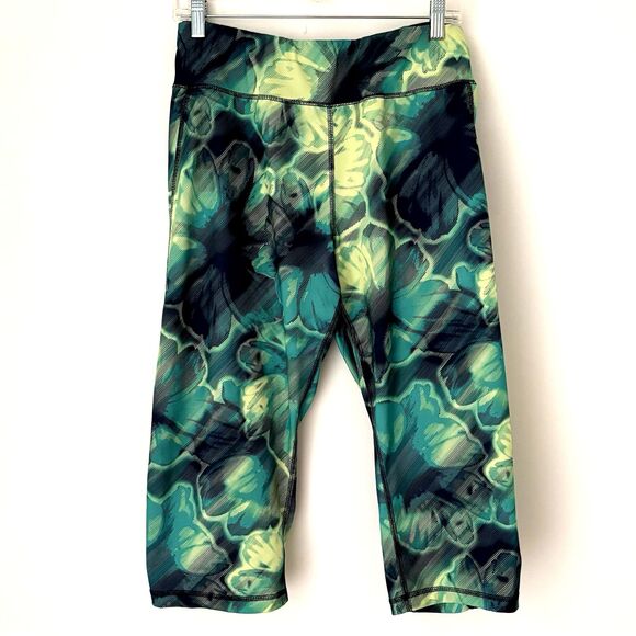 Tek Gear Women's 2X (39x20) DRYTEK Printed High-Waisted Capri Leggings Pockets - Picture 1 of 15